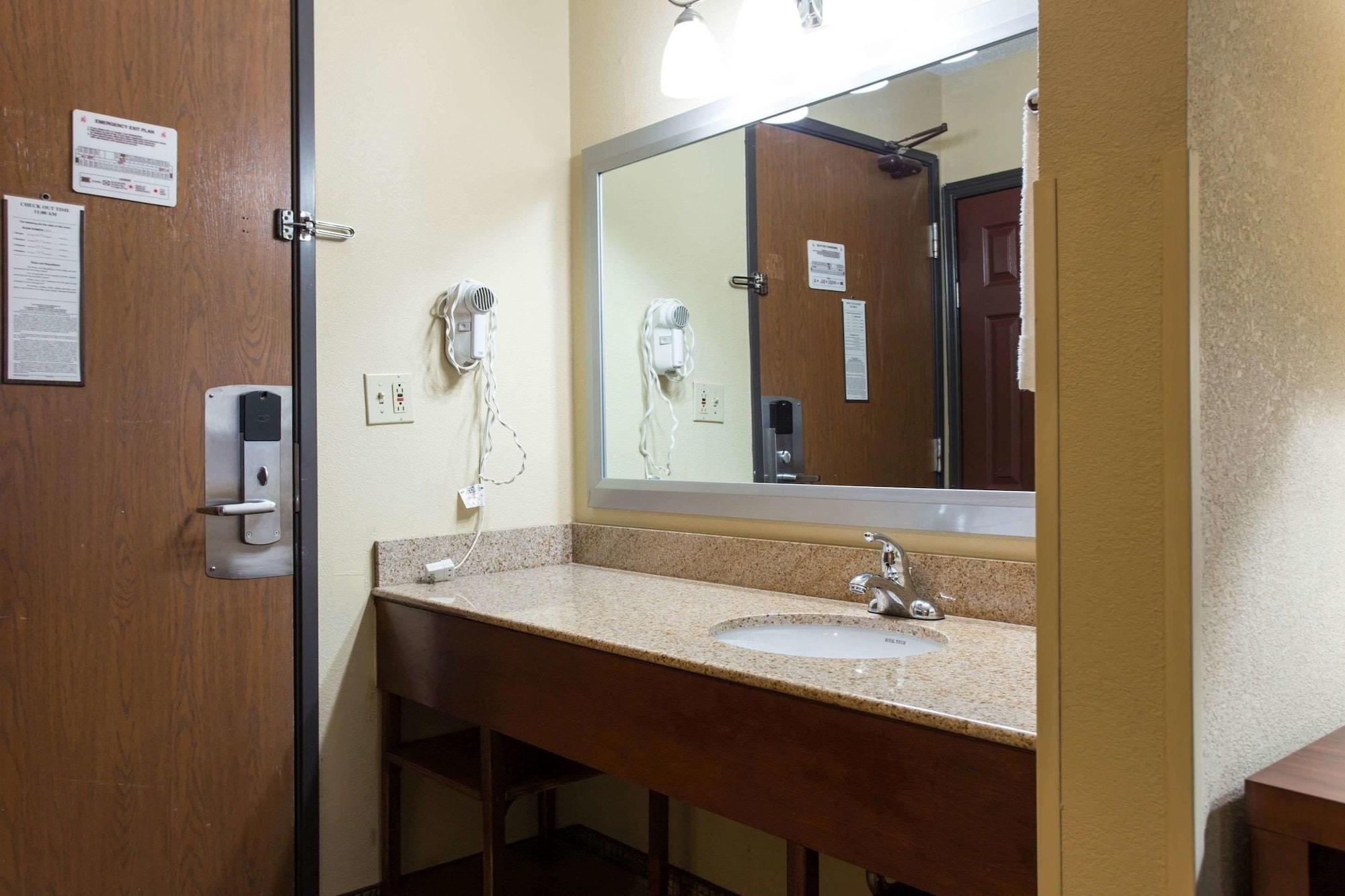 Comfort Inn Columbia-Bush River Eksteriør bilde